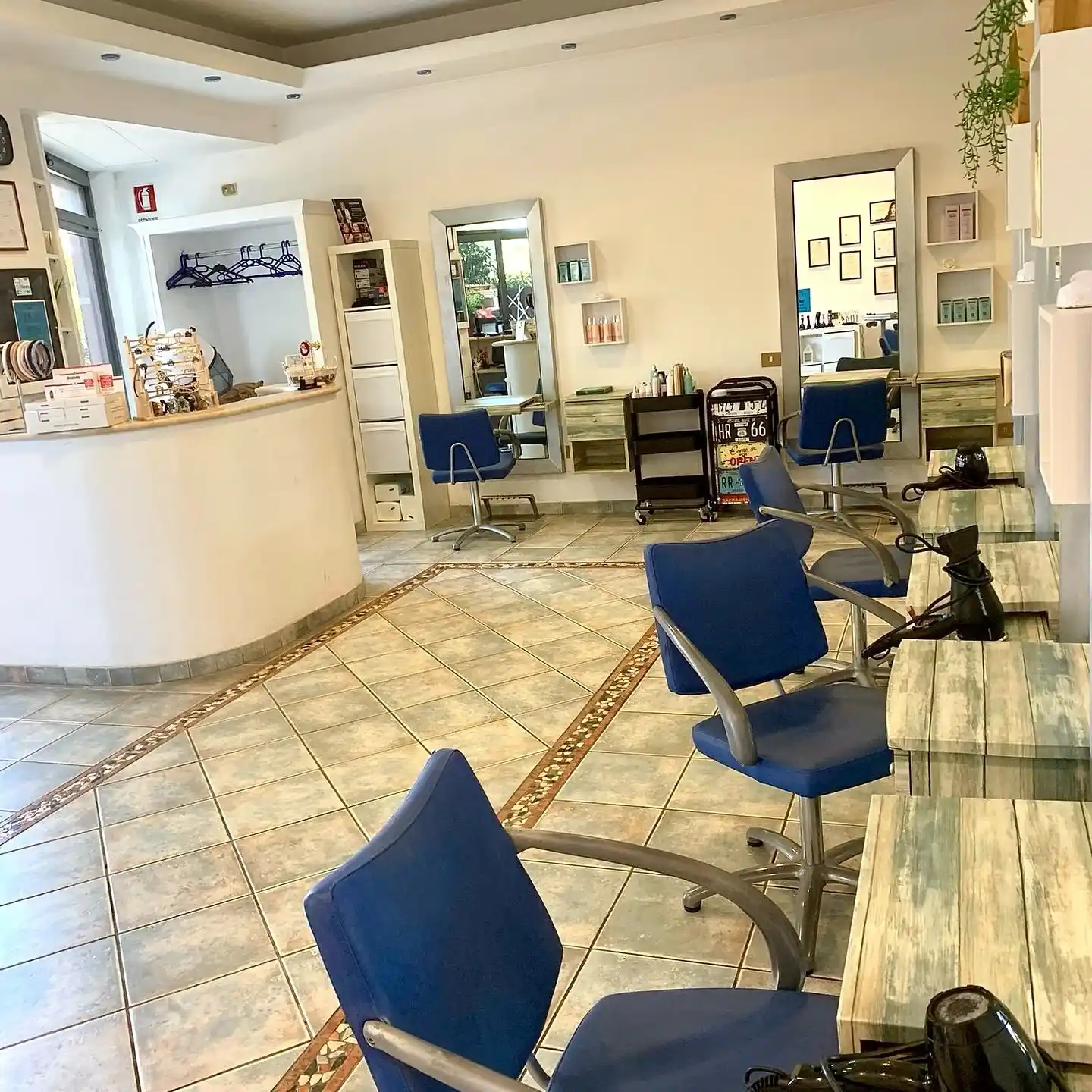 Salone Viale Viareggio - L'Evoluzione